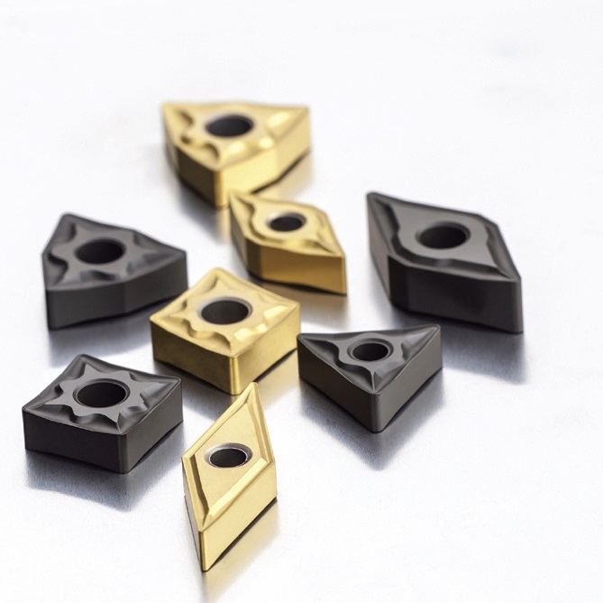 Barra Di Alesatura Per Tornio SCMCN1010H06 | Acciaio Inossidabile 100x10 Mm | Per Inserti CCMT060204 | Portautensili Per Semifinitura E Finitura | Con Chiave E Inserti